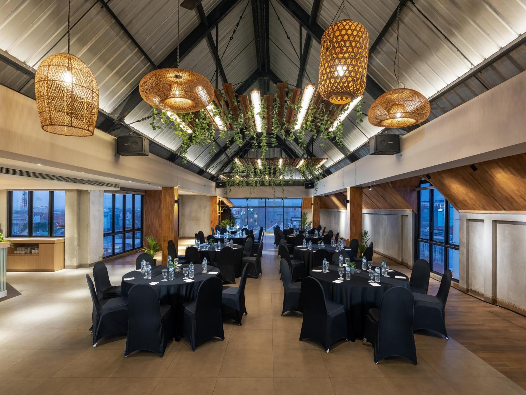 Aveta Hotel Malioboro Yogyakarta Exterior foto