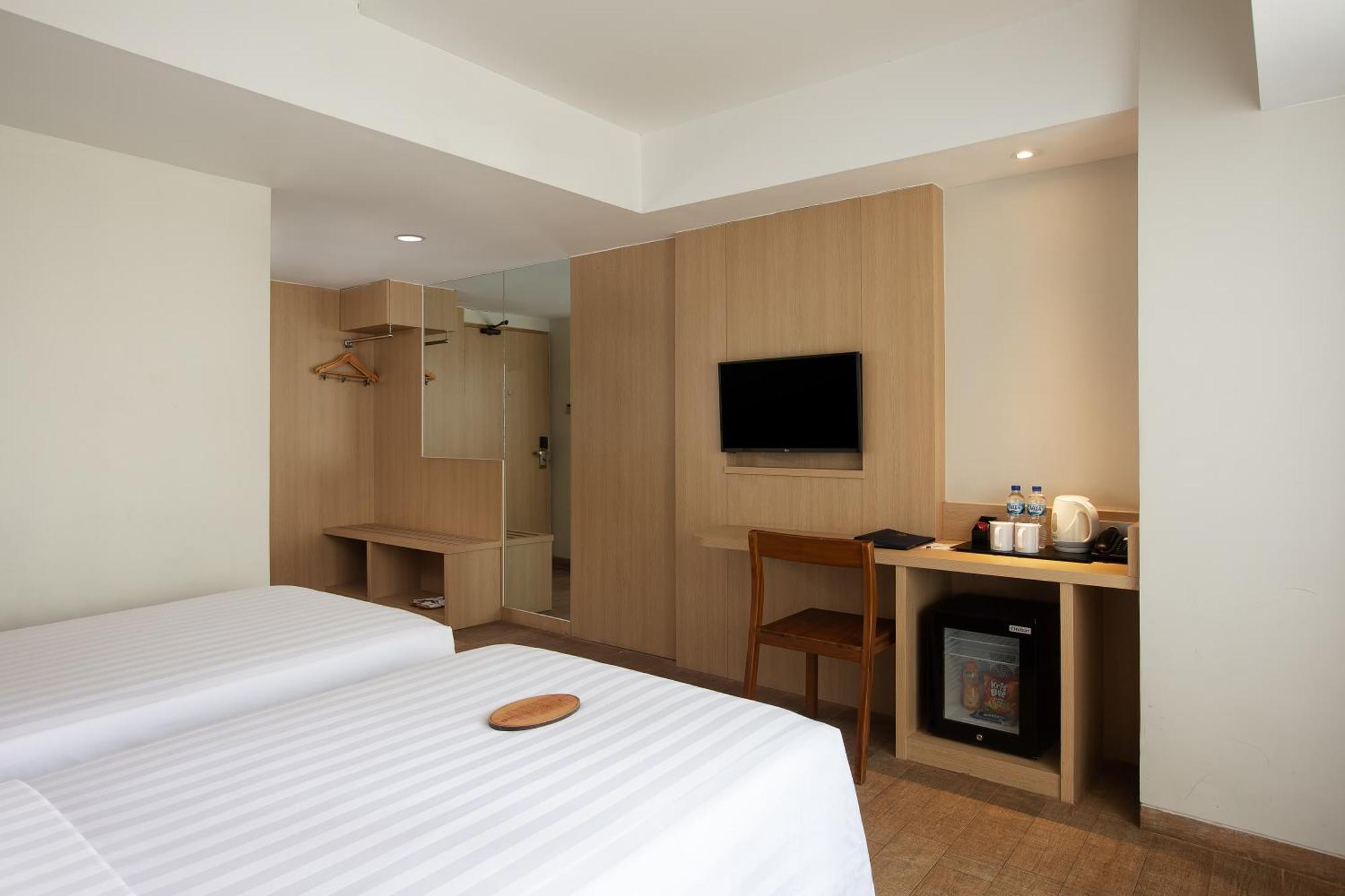 Aveta Hotel Malioboro Yogyakarta Exterior foto