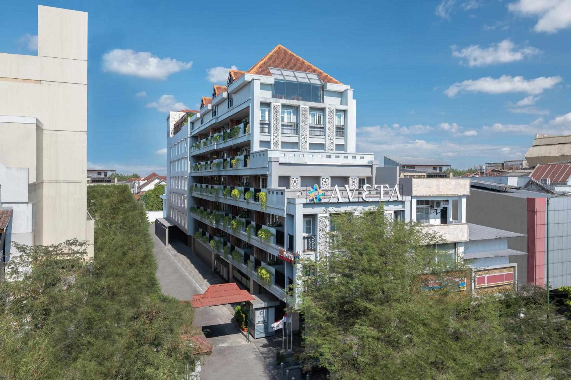 Aveta Hotel Malioboro Yogyakarta Exterior foto
