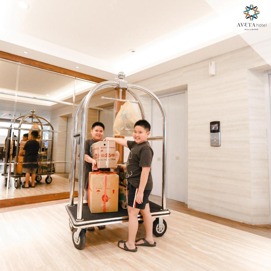 Aveta Hotel Malioboro Yogyakarta Exterior foto